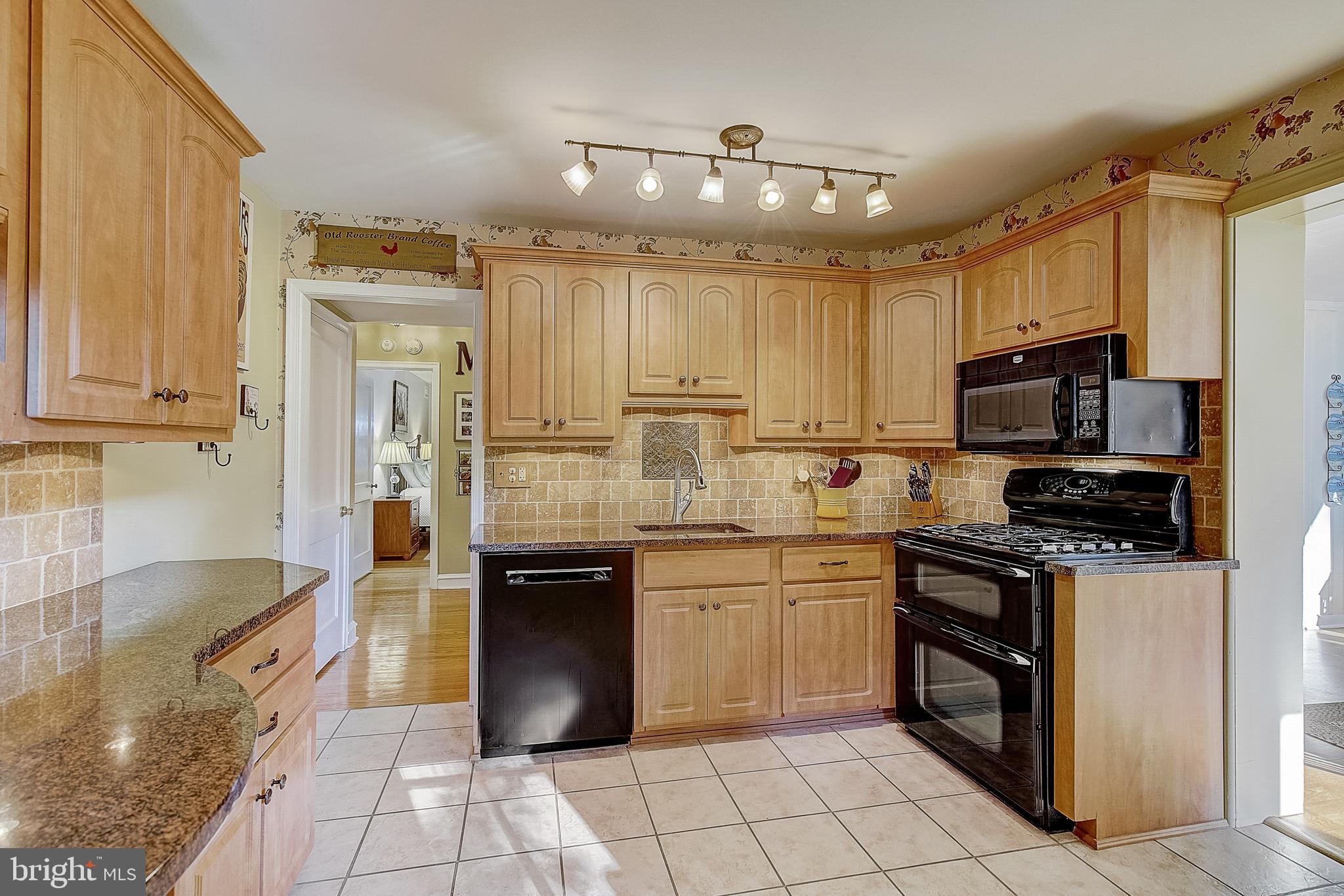 537 Fox Road Glenside, PA 19038 - Photo 19 of 52 Gallery Image 19