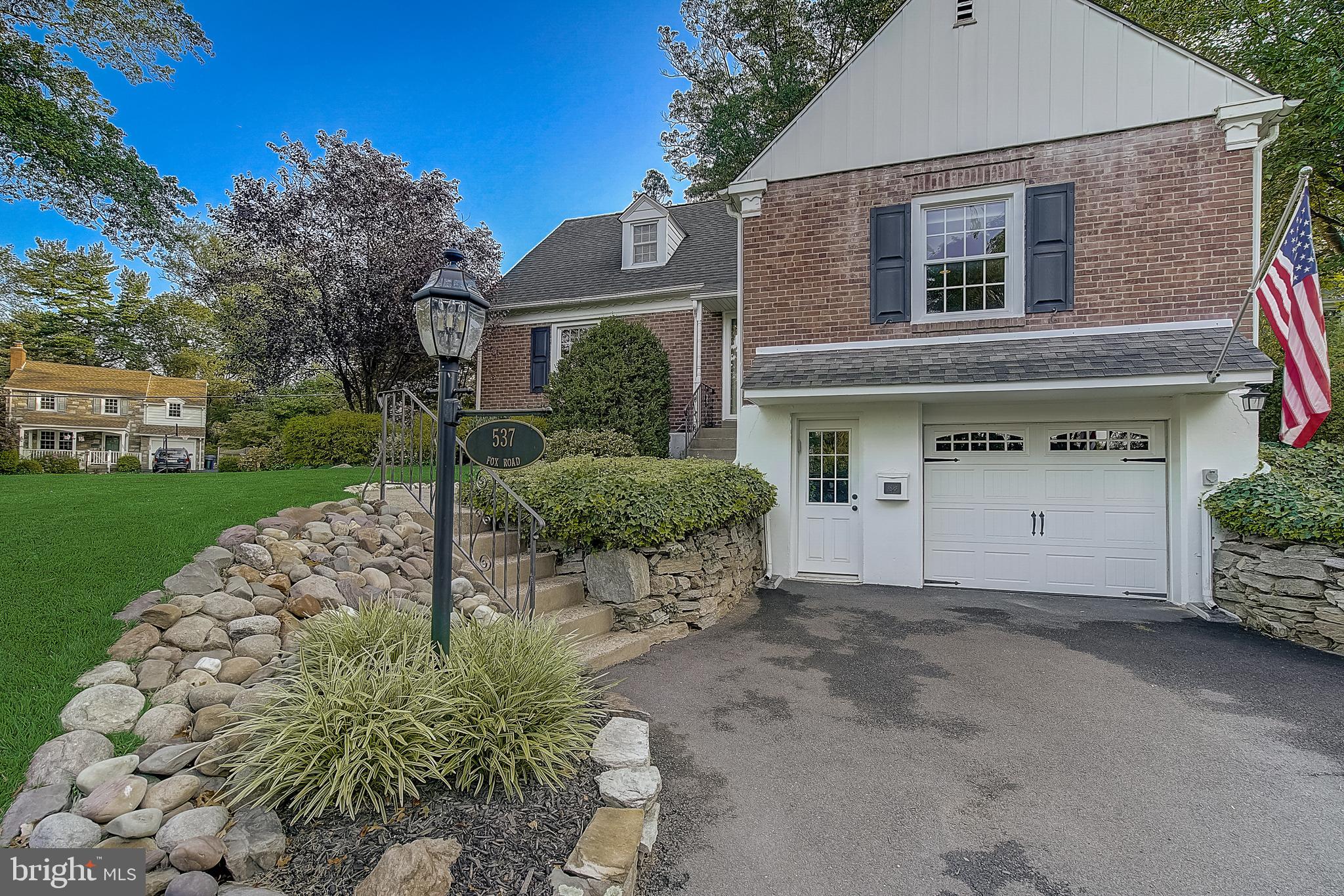 537 Fox Road Glenside, PA 19038 - Photo 4 of 52 Gallery Image 4