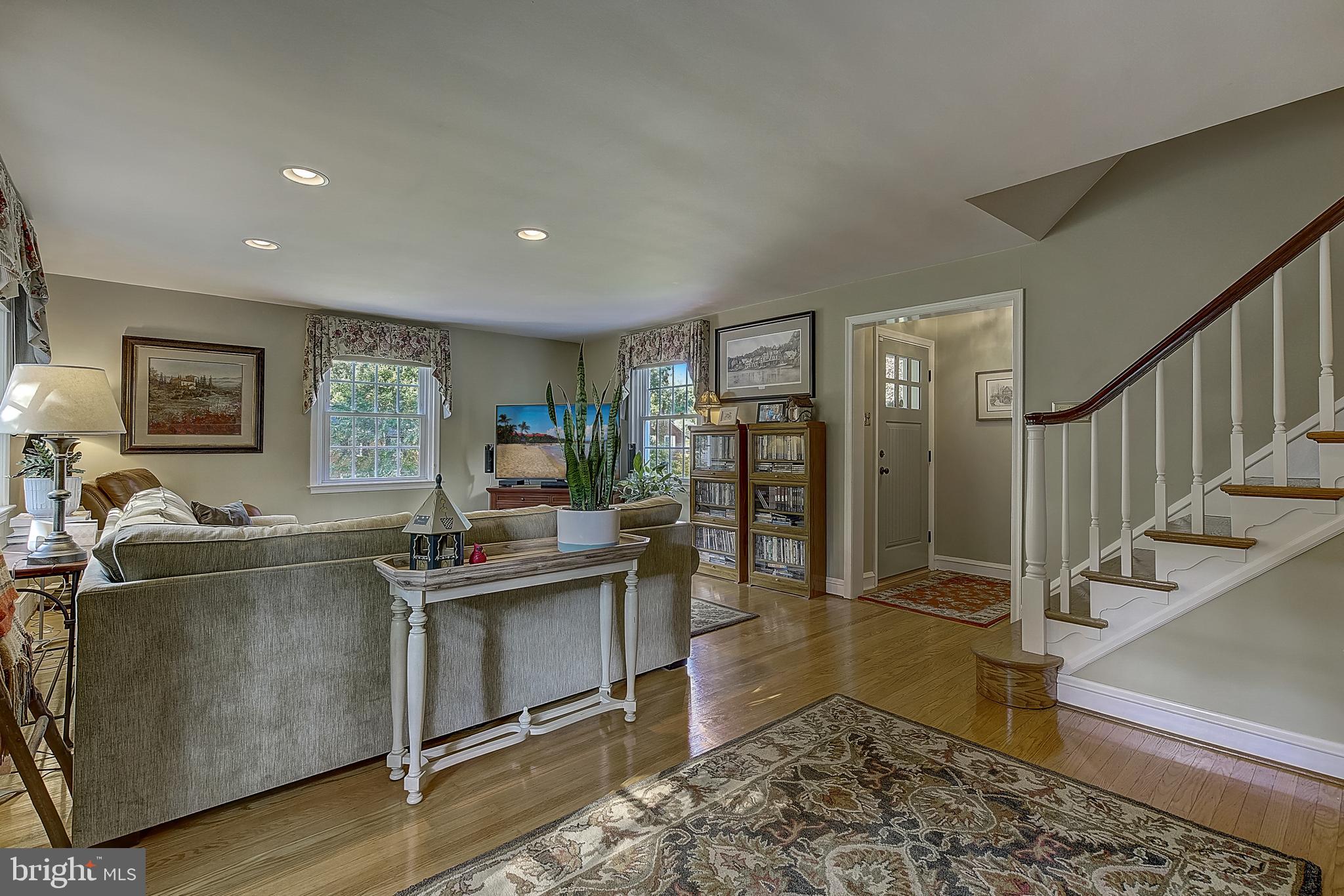 537 Fox Road Glenside, PA 19038 - Photo 9 of 52 Gallery Image 9