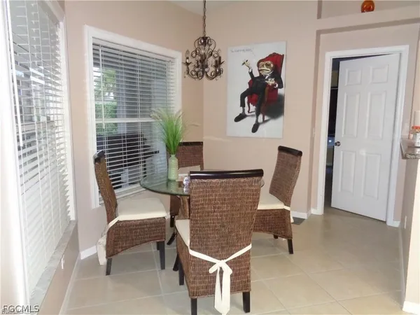 $2,600 | 2127 Southwest 52nd Lane, Cape Coral, FL 33914