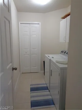$2,600 | 2127 Southwest 52nd Lane, Cape Coral, FL 33914