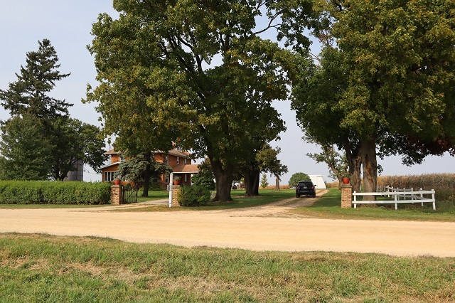 11852 West Canada Road Polo, IL 61064 - Photo 2 of 36