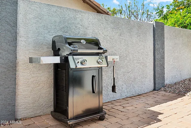 $10,000 | 1052 East Washington Avenue, Gilbert, AZ 85234