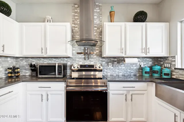 $10,000 | 1052 East Washington Avenue, Gilbert, AZ 85234