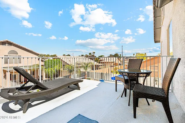 $10,000 | 1052 East Washington Avenue, Gilbert, AZ 85234