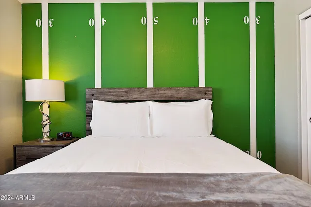 $10,000 | 1052 East Washington Avenue, Gilbert, AZ 85234