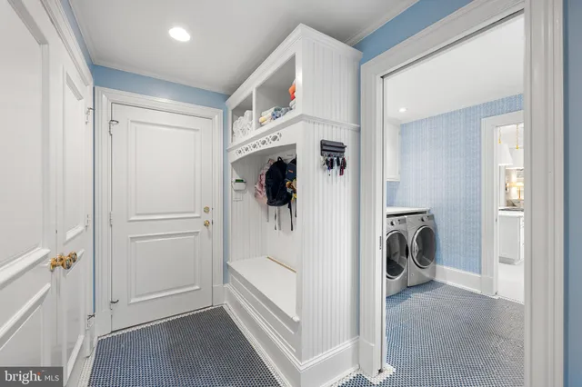 a view of utility room