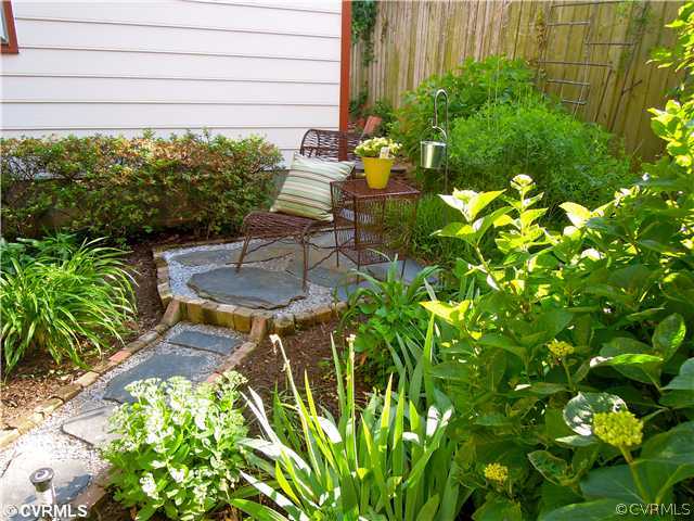 4902 New Kent Road Richmond, VA 23225 - Photo 18 of 21 Yard/Garden