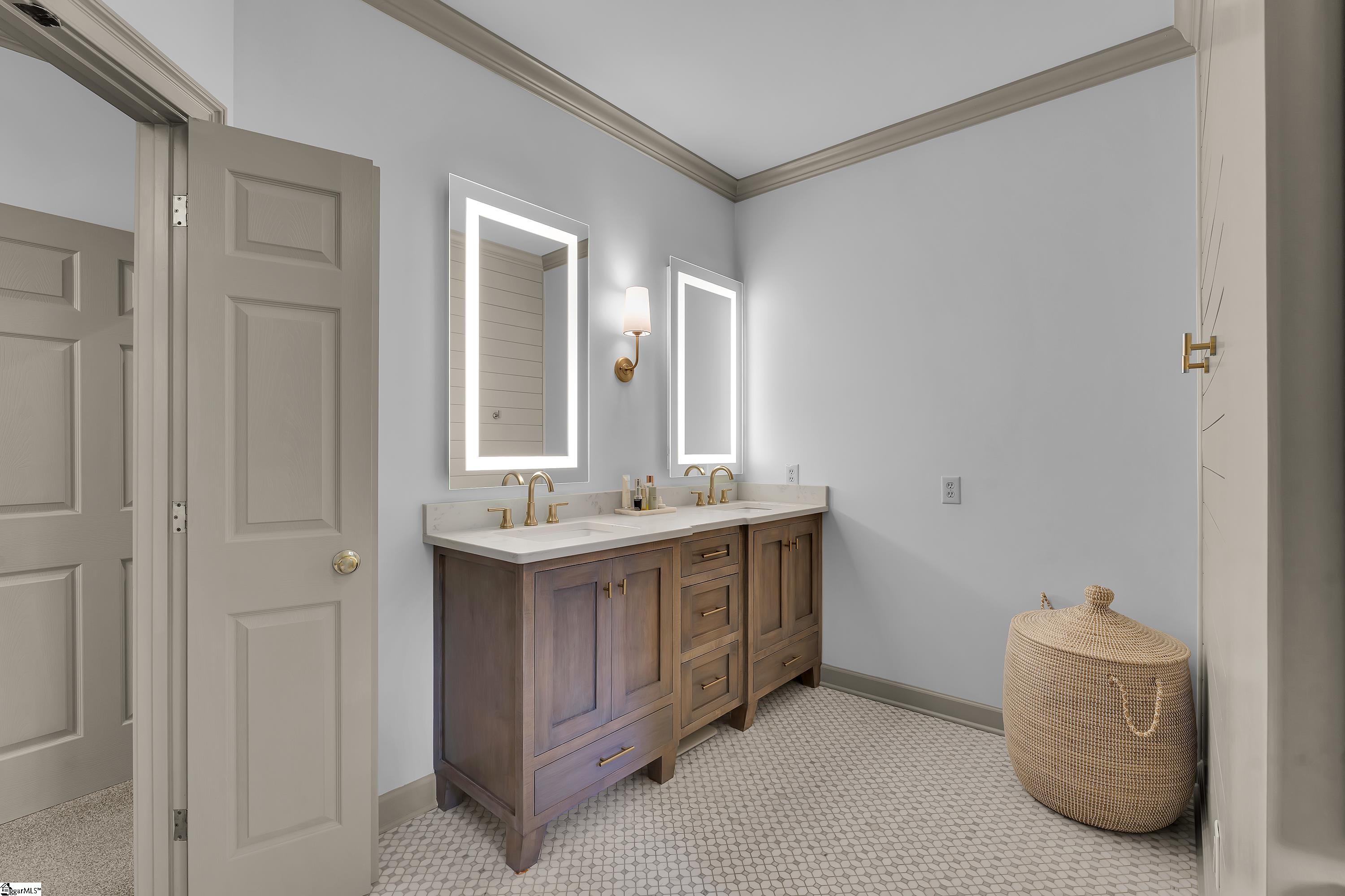 400 West Faris Road Greenville, SC 29605 - Photo 18 of 45 Gallery Image 18