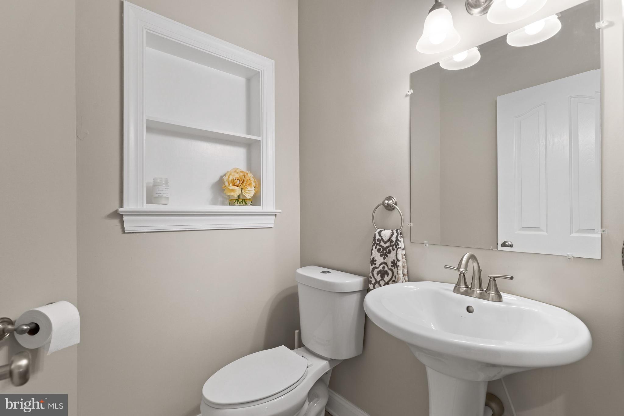 1936 Deininger Road York, PA 17406 - Photo 31 of 82 Powder Room