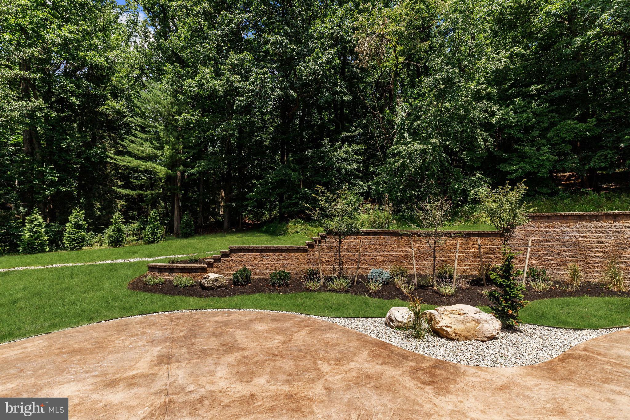 1936 Deininger Road York, PA 17406 - Photo 73 of 82 Patio