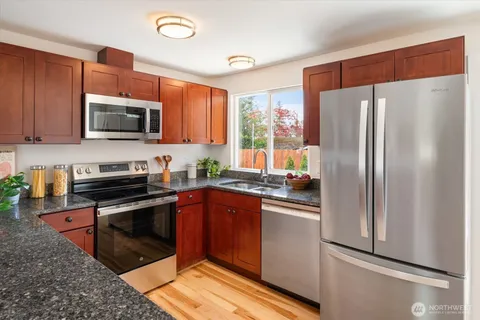 $665,000 | 11935 8th Avenue Southwest, Seattle, WA 98146