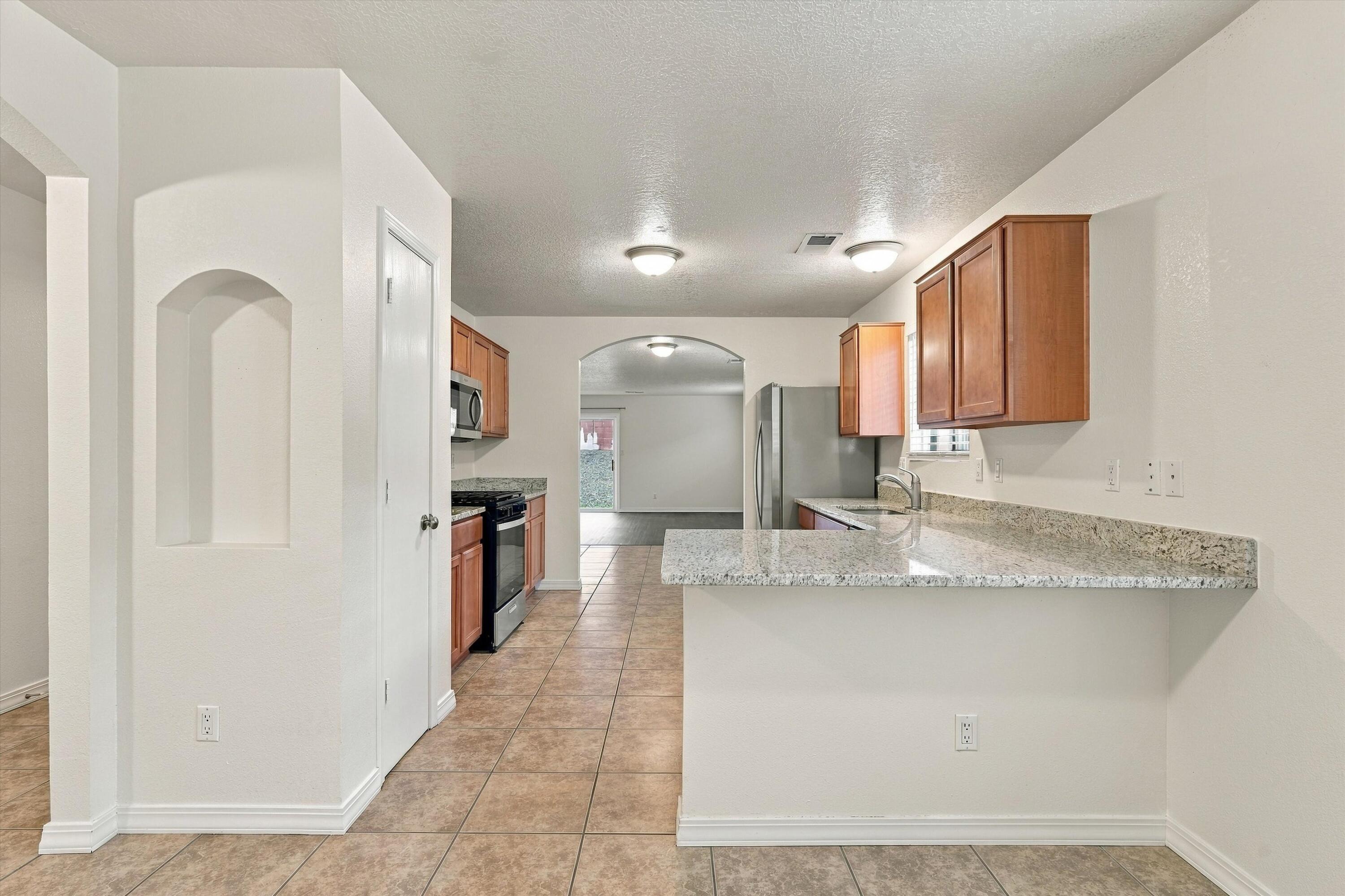 1740 Sierra Norte Loop Northeast Rio Rancho, NM 87144 - Photo 8 of 31 Gallery Image 8