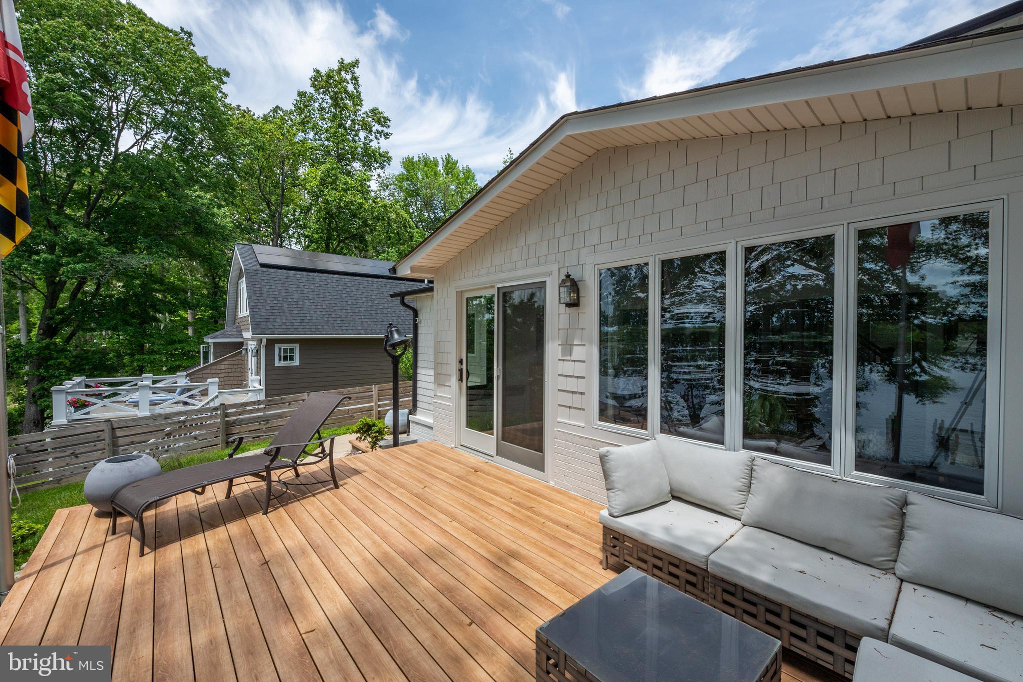 2988 Friends Road Annapolis, MD 21401 - Photo 17 of 35 Waterside deck