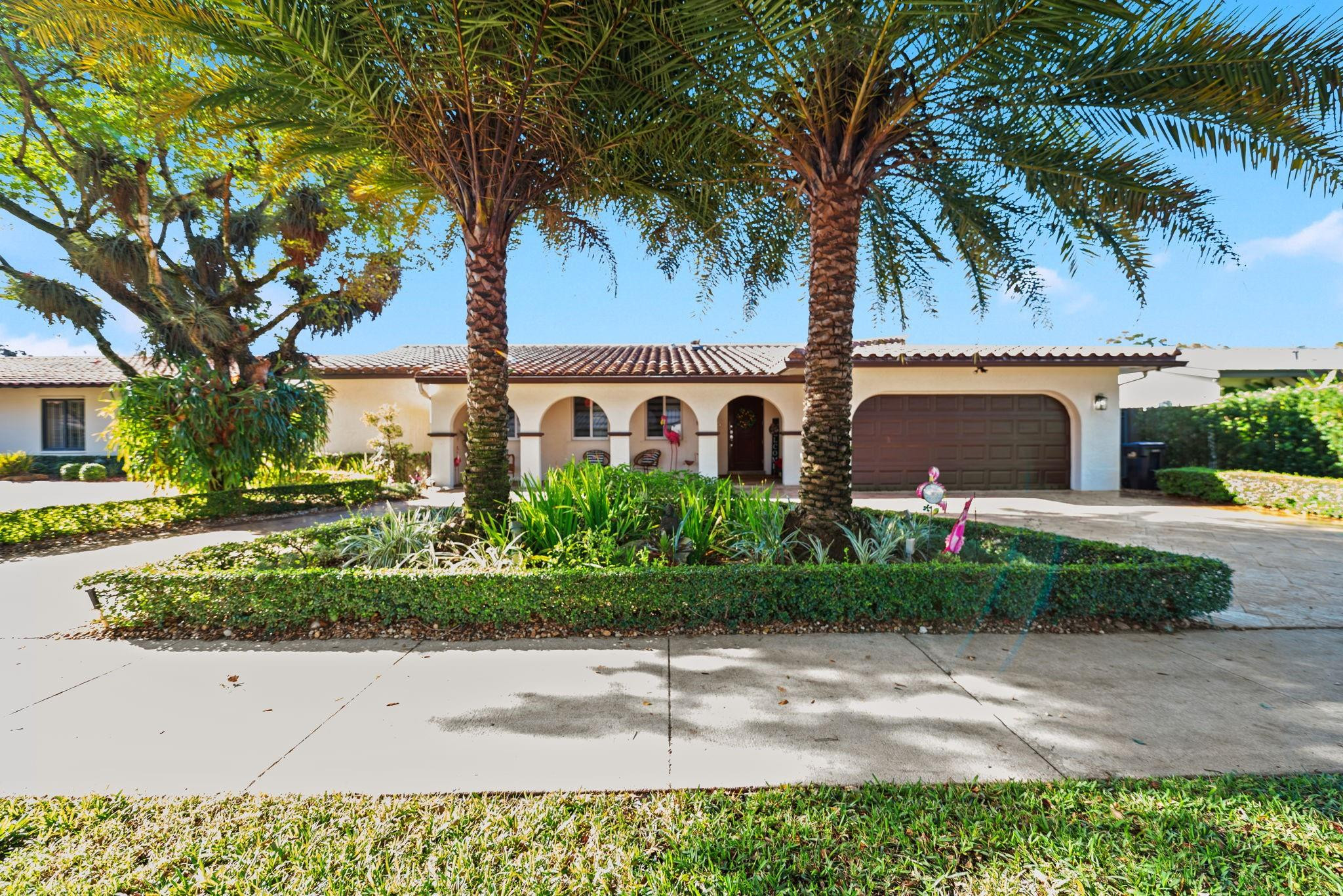 6320 Pent Place Miami Lakes, FL 33014 - Photo 1 of 38 Photo 1