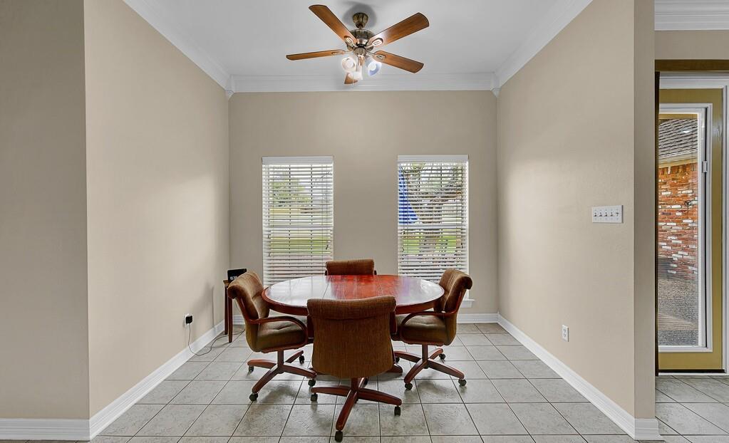 3111 Rockbridge Road Waco, TX 76657 - Photo 11 of 40 a dining room with furniture and window