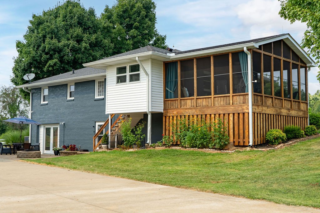 6634 Flewellyn Road Springfield, TN 37172 - Photo 19 of 49 a view of a house with a yard