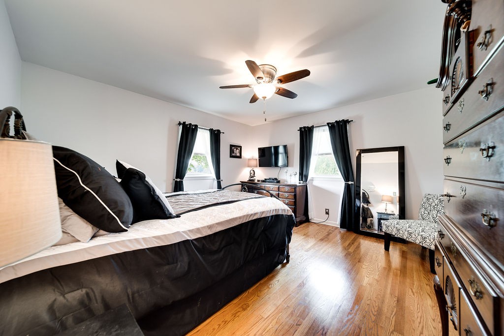 6634 Flewellyn Road Springfield, TN 37172 - Photo 33 of 49 a living room with furniture and a wooden floor