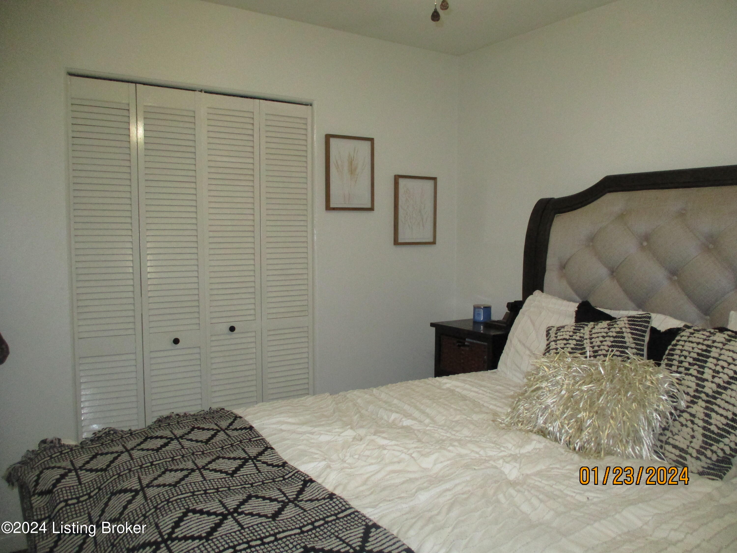 458 Crestwood Road Hillview, KY 40229 - Photo 14 of 20 Master Bedroom
