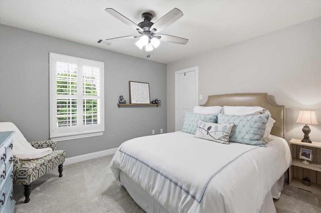 944 Spring Creek Drive Grapevine, TX 76051 - Photo 18 of 37 Pretty Guest Bedroom UP