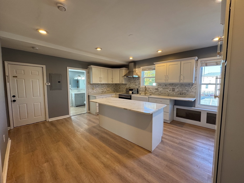 4 Greenwood Street, Unit 2 Worcester, MA 01607 - Photo 2 of 8