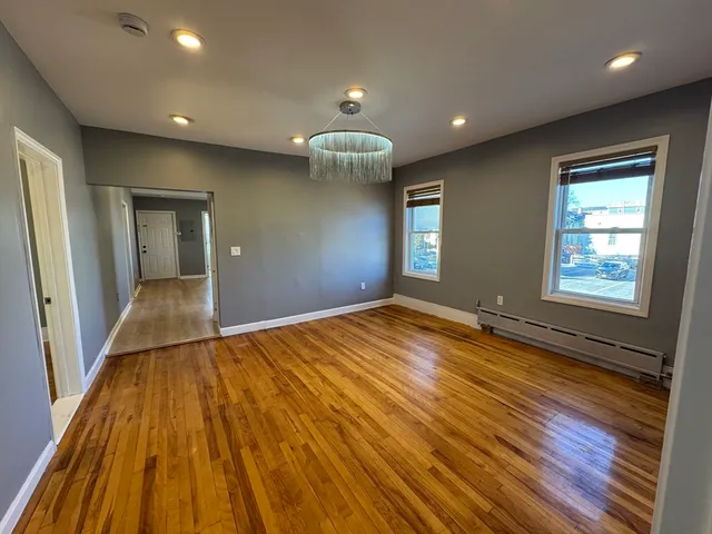 $3,000 | 4 Greenwood Street, Unit 2, Worcester, MA 01607