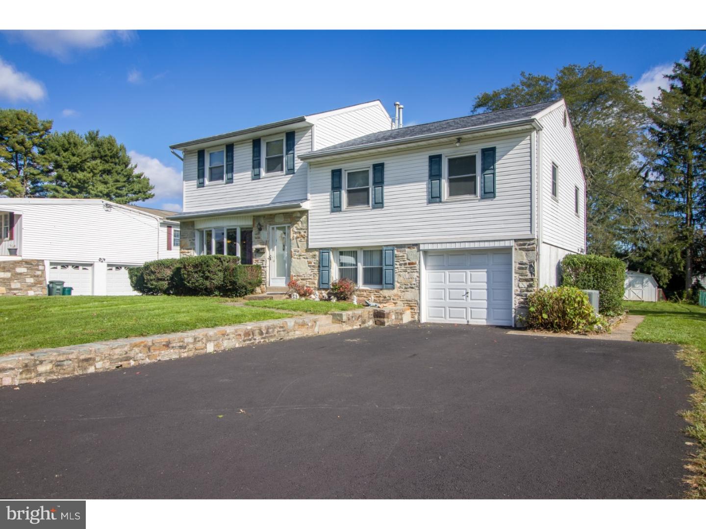 477 Shallcross Road Southampton, PA 18966 - Photo 2 of 24 Gallery Image 2