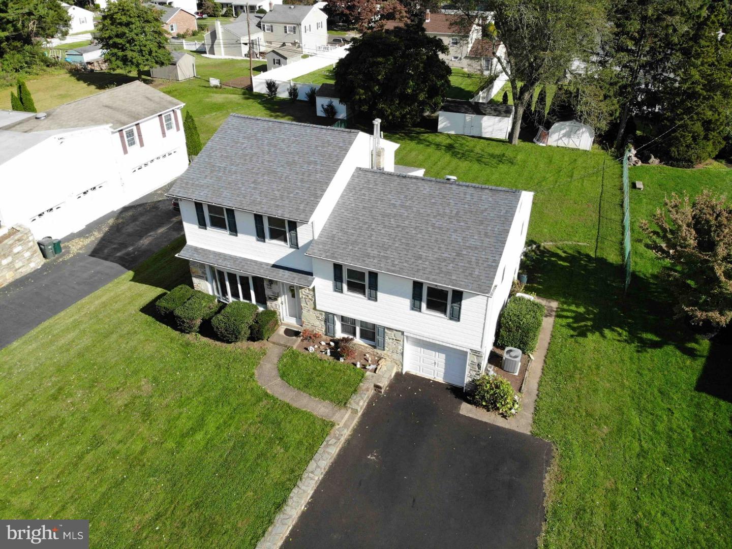 477 Shallcross Road Southampton, PA 18966 - Photo 3 of 24 Gallery Image 3