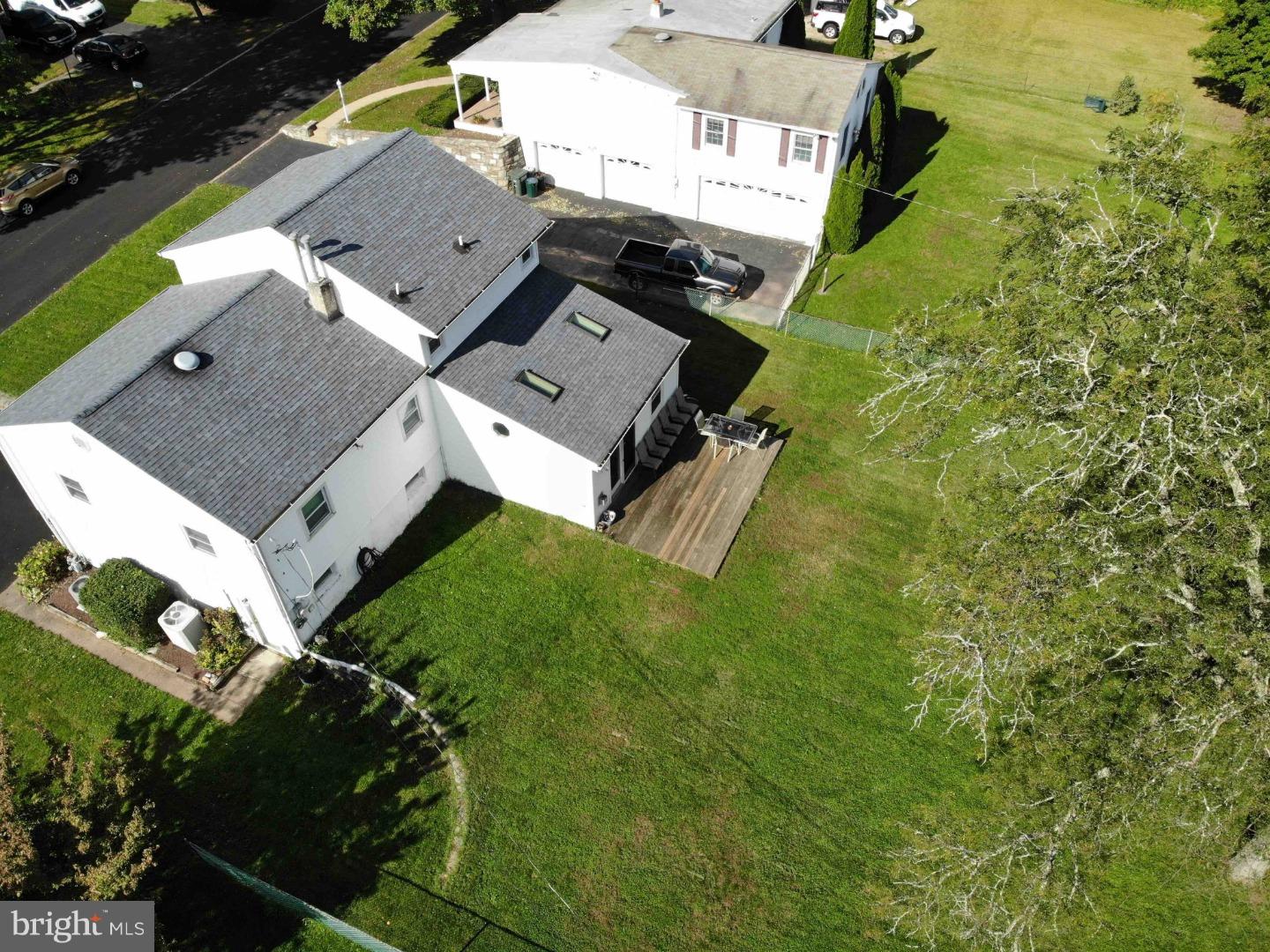 477 Shallcross Road Southampton, PA 18966 - Photo 4 of 24 Gallery Image 4