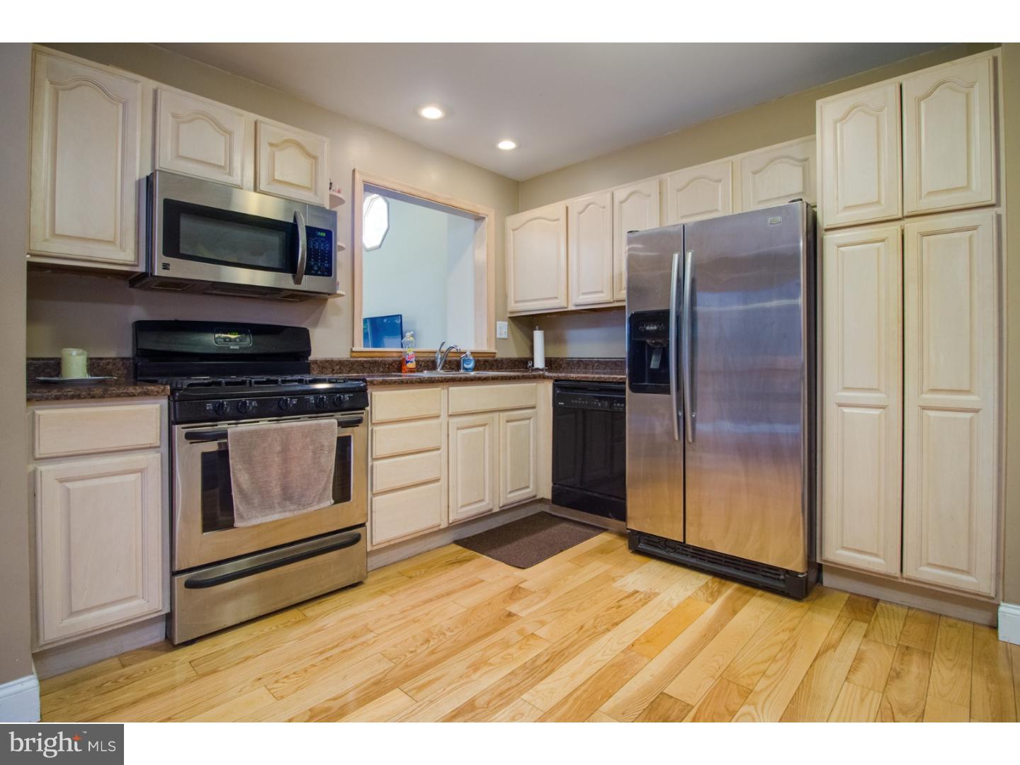 477 Shallcross Road Southampton, PA 18966 - Photo 8 of 24 Gallery Image 8