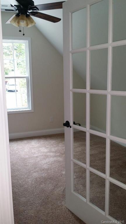 4935 Nevin Road Charlotte, NC 28269 - Photo 17 of 22 Gallery Image 17