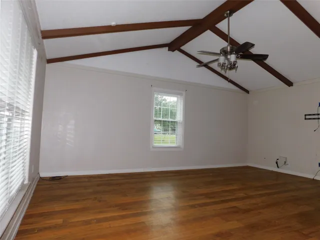 $200,000 | 11024 State Highway 71, El Campo, TX 77437