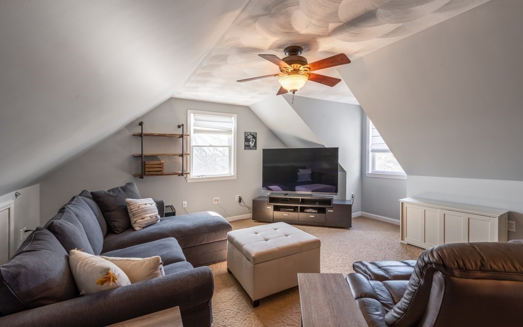 40 Curve Road Stoneham, MA 02180 - Photo 12 of 18 Gallery Image 12