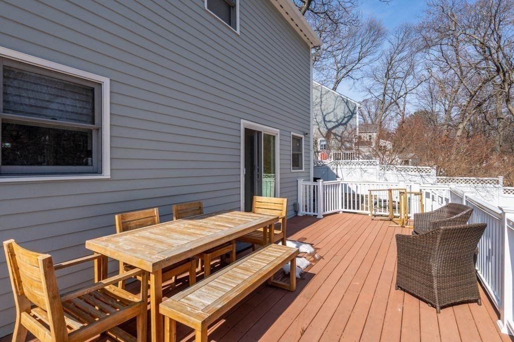 40 Curve Road Stoneham, MA 02180 - Photo 14 of 18 Gallery Image 14