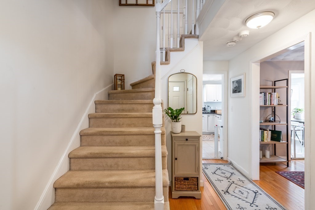 40 Curve Road Stoneham, MA 02180 - Photo 4 of 18 Gallery Image 4