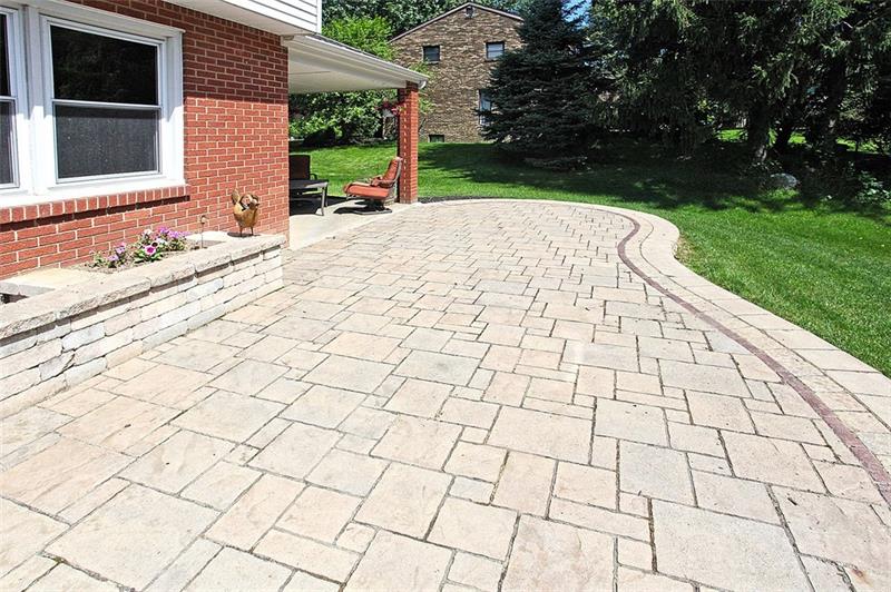 2602 Cole Road Wexford, PA 15090 - Photo 19 of 23 Gallery Image 19