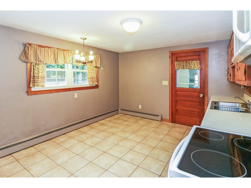 48 Tolend Road Dover, NH 03820 - Photo 11 of 20
