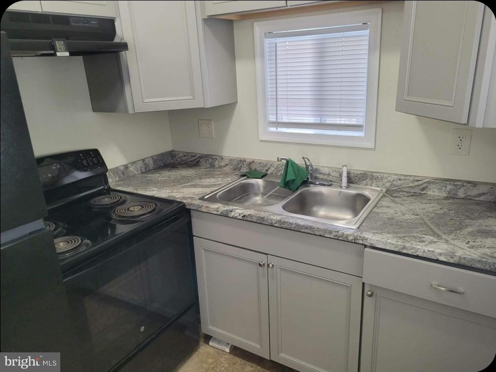 229 Iris Road Millville, NJ 08332 - Photo 3 of 7