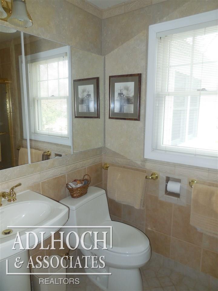 172 Moran Road Grosse Pointe Farms, MI 48236 - Photo 17 of 30