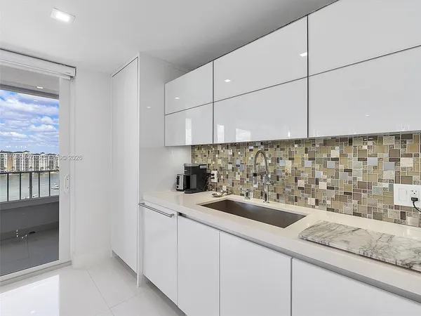 $10,500 | 550 South Ocean Boulevard, Unit 1509, Boca Raton, FL 33432