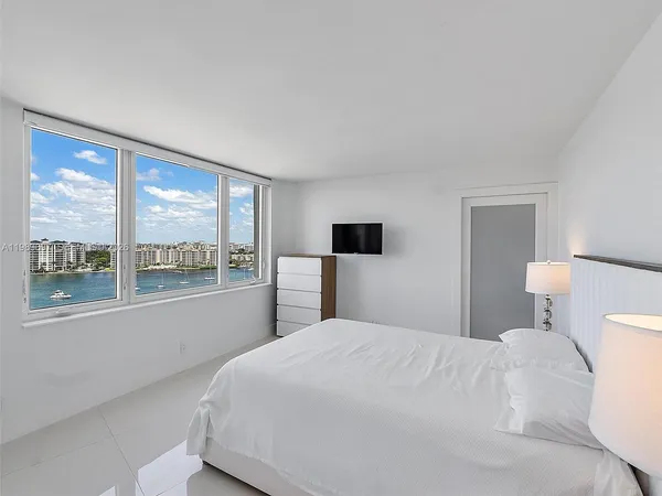 $10,500 | 550 South Ocean Boulevard, Unit 1509, Boca Raton, FL 33432