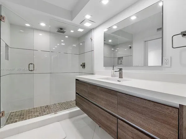 $10,500 | 550 South Ocean Boulevard, Unit 1509, Boca Raton, FL 33432