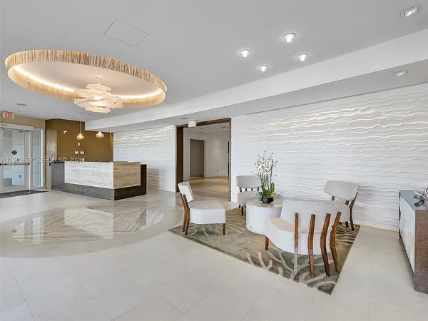 $10,500 | 550 South Ocean Boulevard, Unit 1509, Boca Raton, FL 33432