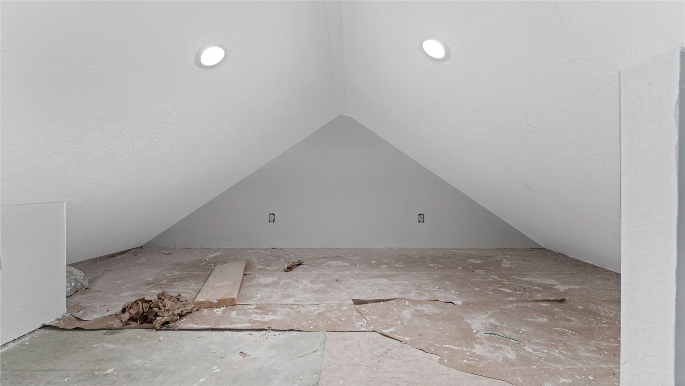 499 Bridgestone Court Lockhart, TX 78644 - Photo 12 of 36