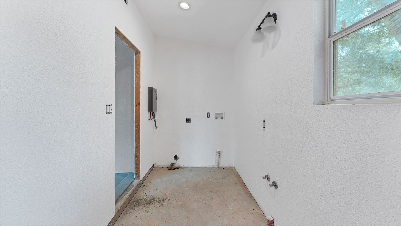 499 Bridgestone Court Lockhart, TX 78644 - Photo 7 of 36