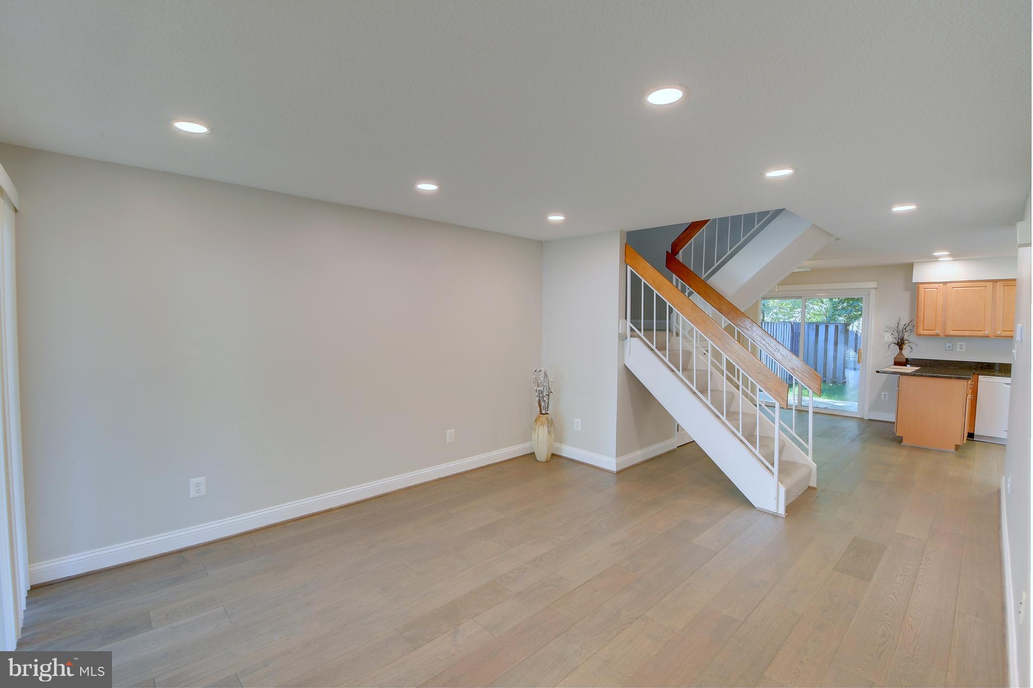 2276 White Cornus Lane Reston, VA 20191 - Photo 2 of 18 Living Room