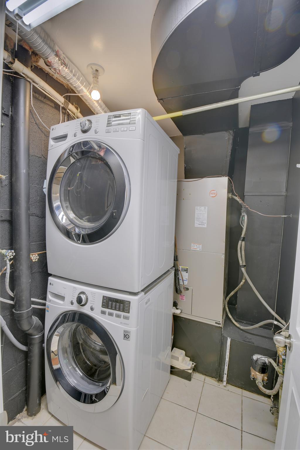 2276 White Cornus Lane Reston, VA 20191 - Photo 10 of 18 Separate Laundry Room