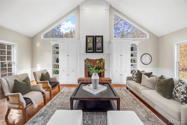 $900,000 | 1406 Wheatfield Lane, St. Albans, MO 63073