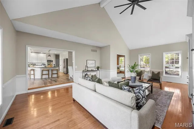 $900,000 | 1406 Wheatfield Lane, St. Albans, MO 63073