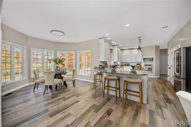 $900,000 | 1406 Wheatfield Lane, St. Albans, MO 63073